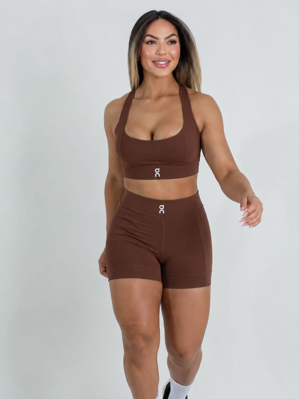 Conjunto Corredora Marrom